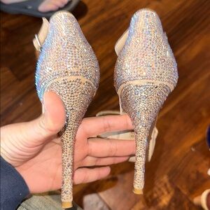 Steve Madden Haadly’s Suede leather Rhinestone heels